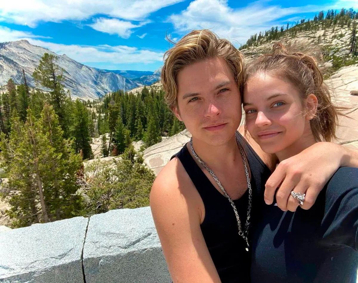 Dylan Sprouse vidra-les közben tette fel a nagy kérdést.