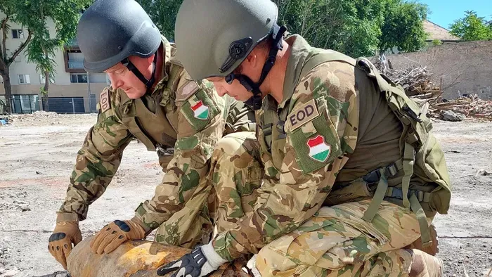 Bomba miatt lezárják a budapesti Infopark egy részét
