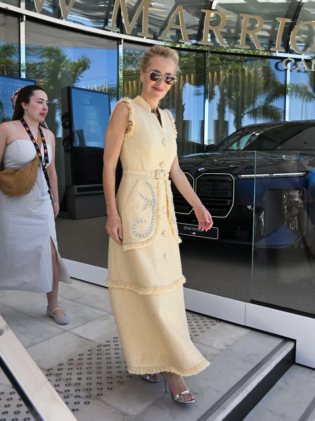 IPA84594801 - Cannes, 79th Cannes Film Festival 2026, arrivi e uscite vip. Nella foto: Gillian Anderson esce dal Marriott Hotel