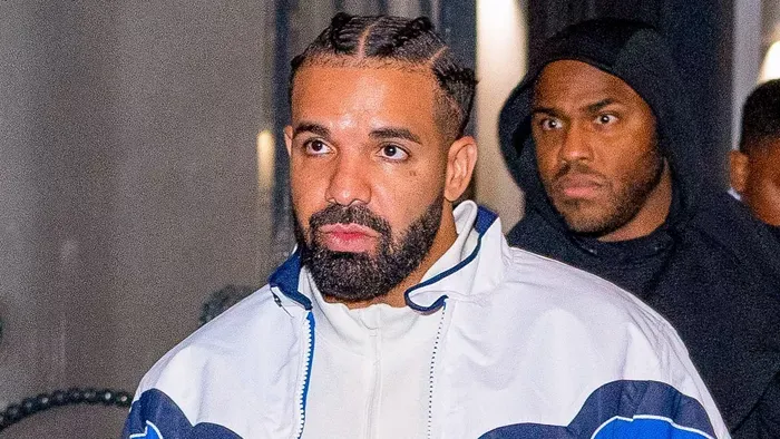 Drake vallomása új dalában árulta el, hogy rákos az édesapja