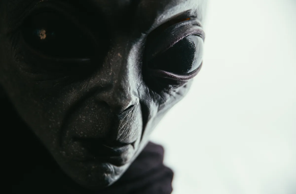UFO-észlelés és vírus 2026-ban, amit egy médium jövendölt meg.