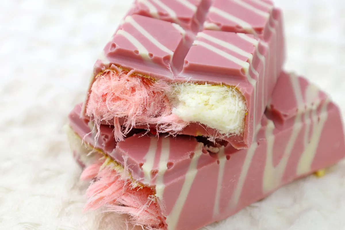 Trendy,Pink,Angel,Hair,Chocolate,Bar,With,Turkish,Pishmaniye,Cotton