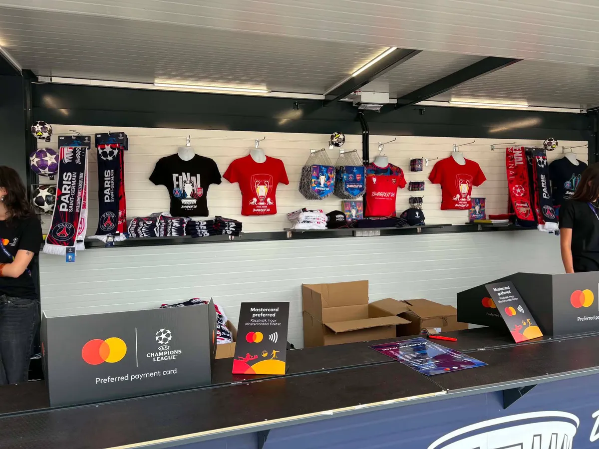 BL-döntő merch