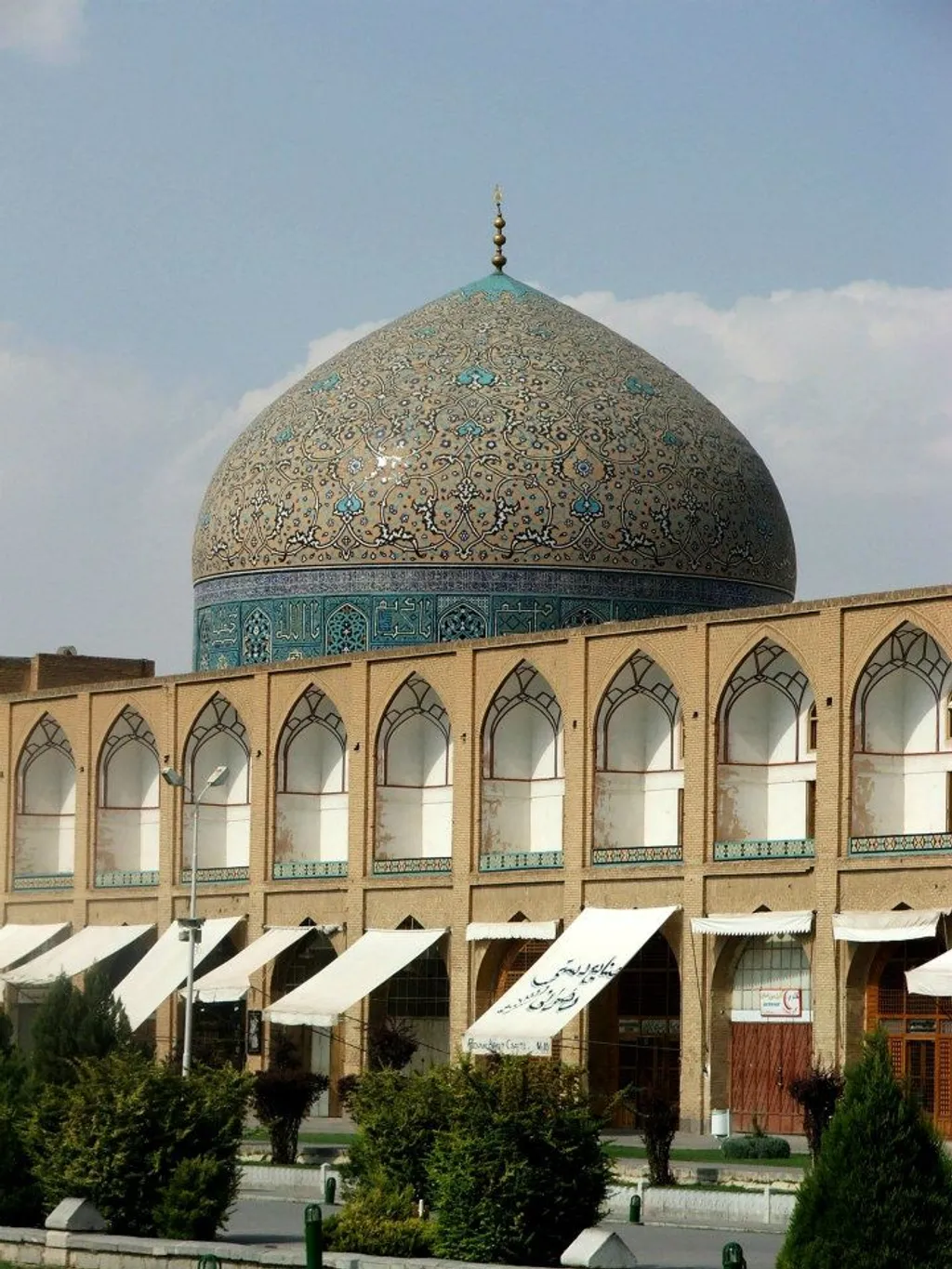 Az iszfaháni Sheikh Lotfollah-mecse kupolája. 