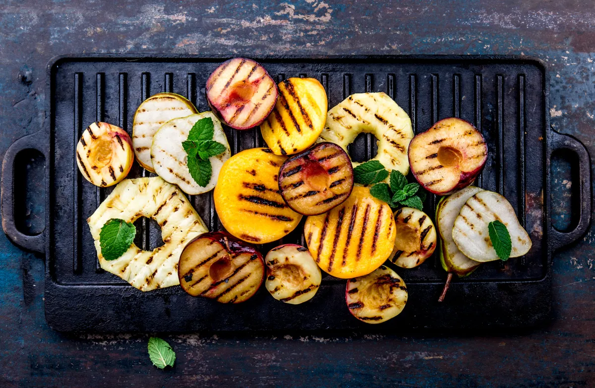 Gyümölcsös diétás grillételek.