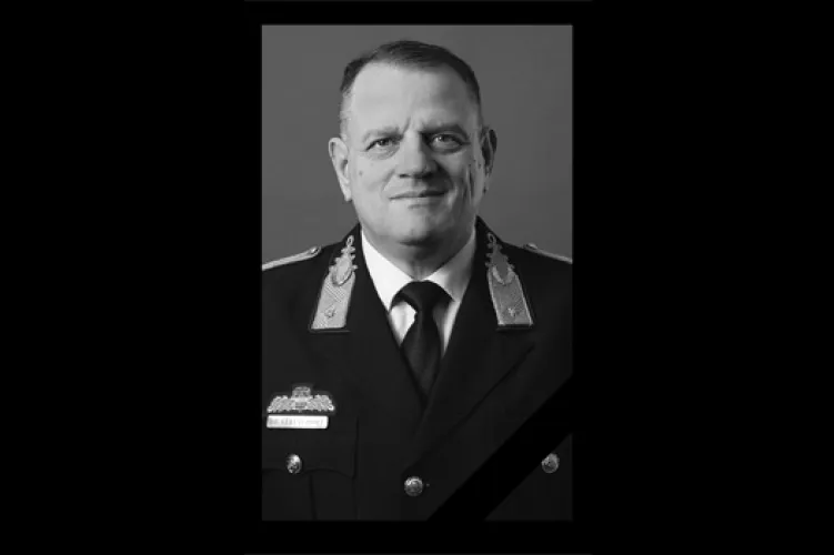 Elhunyt dr. Gulyás Zsolt főkapitány 