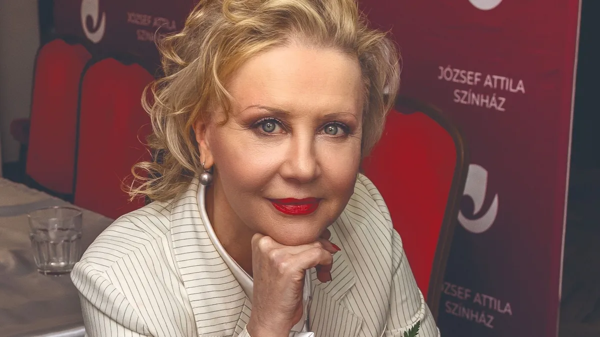 Hot feltöltés
Eszenyi Enikő: "Ez a szerelem nincs időhöz és térhez kötve"