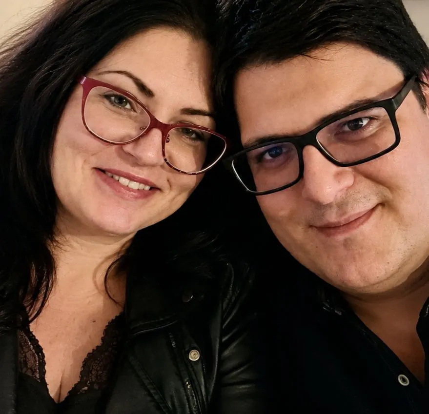 Mária és Klapka Dennis két évvel azután ismerkedtek meg, hogy a fiatal édesanya elvesztette kislányát
