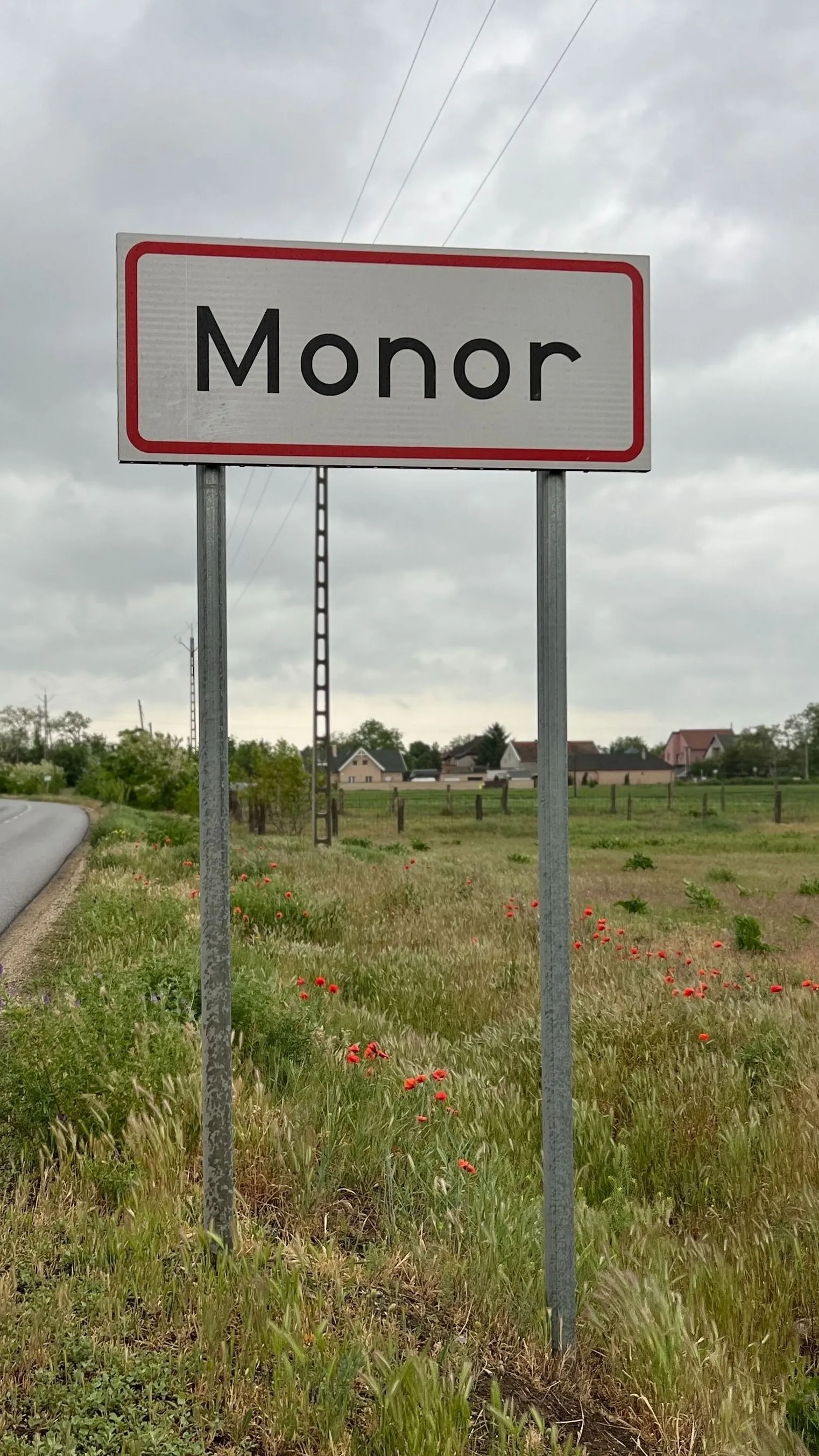 Lelőttek egy idős férfit Monoron, aki rálőtt a rendőrökre