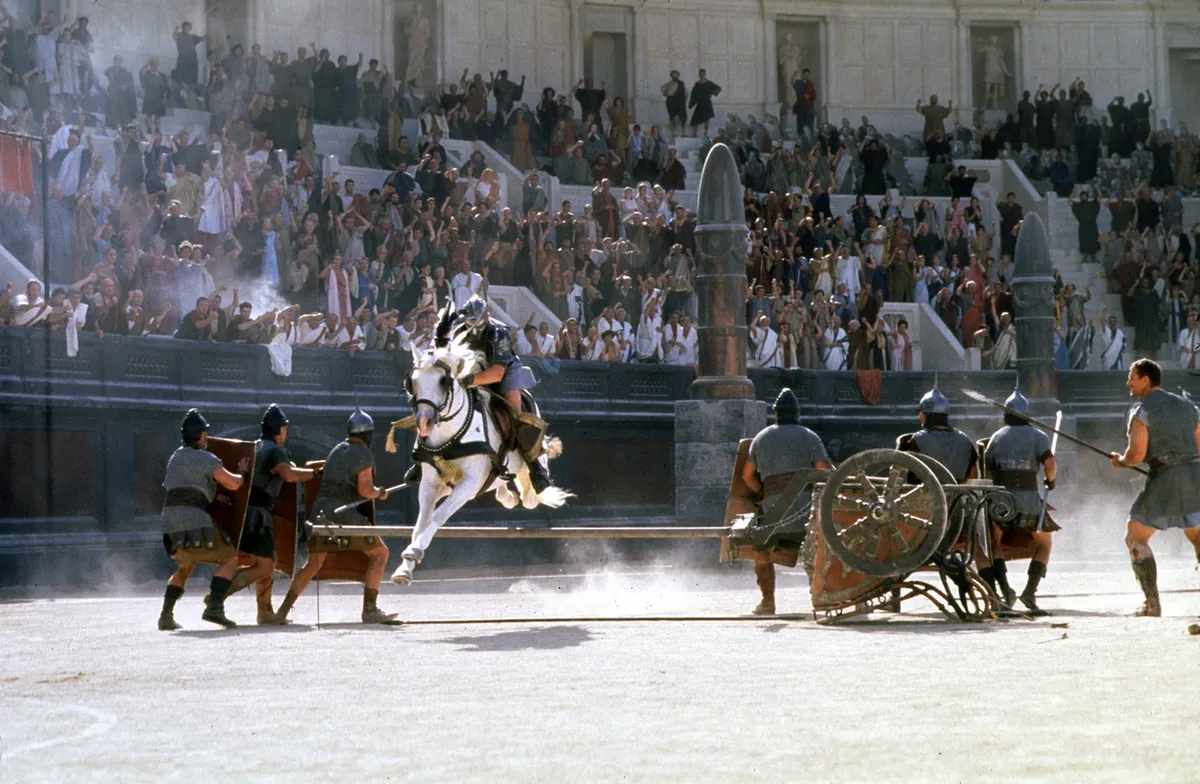 érzelmi kötelék,ami Russell Crowe és George, aló között kialakult a Gladiator című filmben.