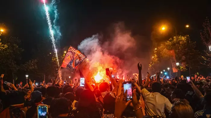 BL-döntő: egy ember meghalt, 800-at letartóztattak