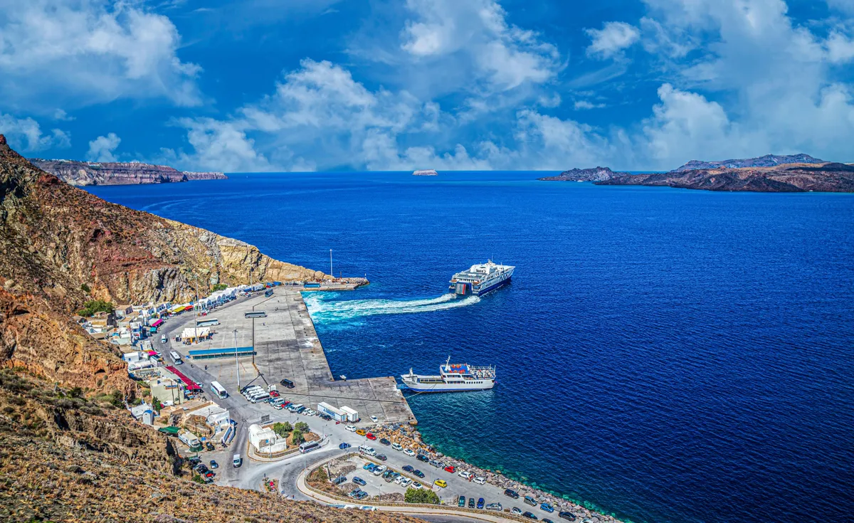 Santorini szigete felülnézetből