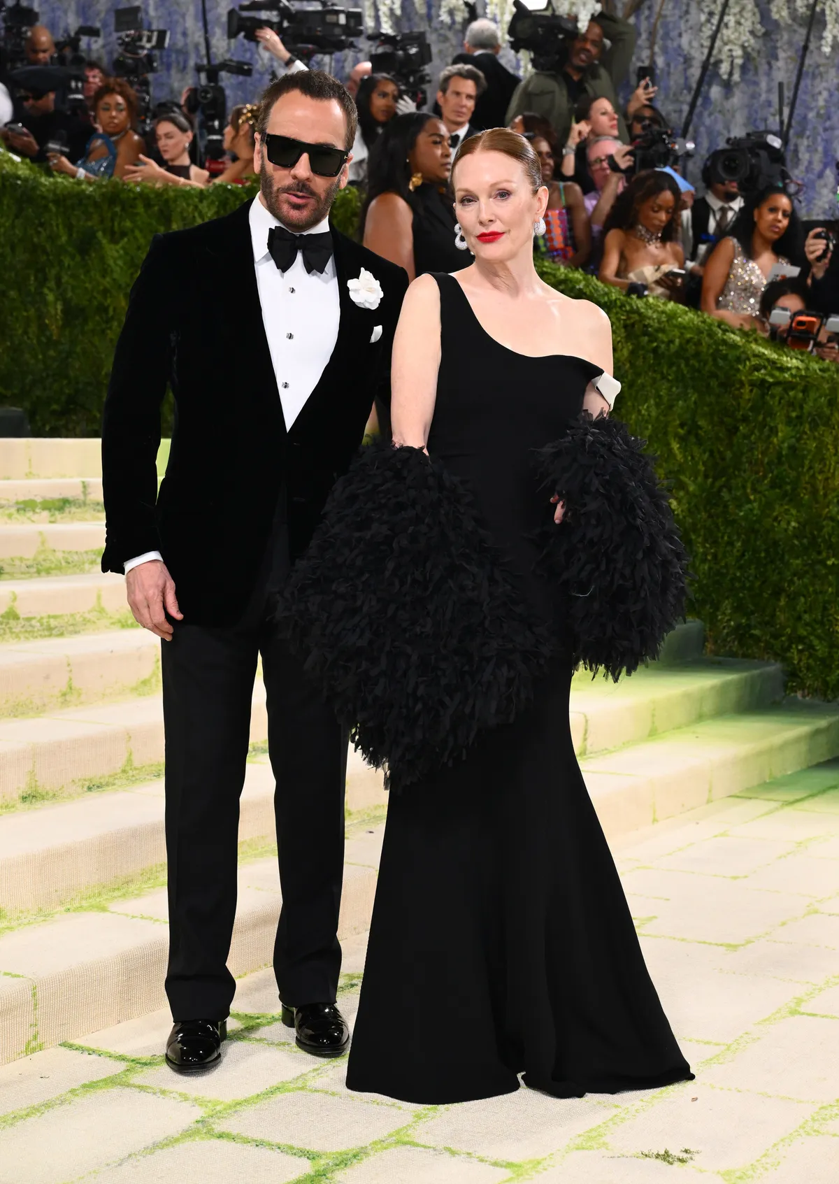A Met-gála hőse Tom Ford volt, aki védelmezni próbálta Julianne Moore-t.