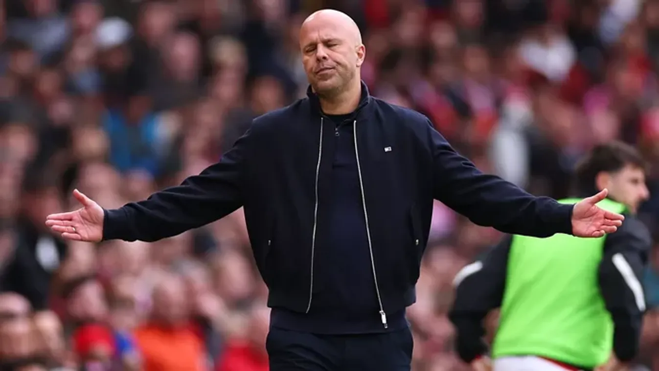 Arne Slot föladta, a jövőjéről beszélt a Liverpool edzője