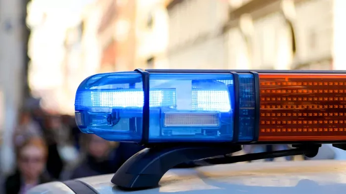 Zavarta a gyerekzsivaj, puskával fenyegetőzött a férfi
