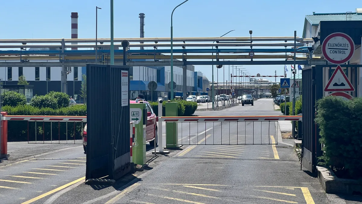 Robbanás történt a Mol tiszaújvárosi üzemében, egy ember meghalt
