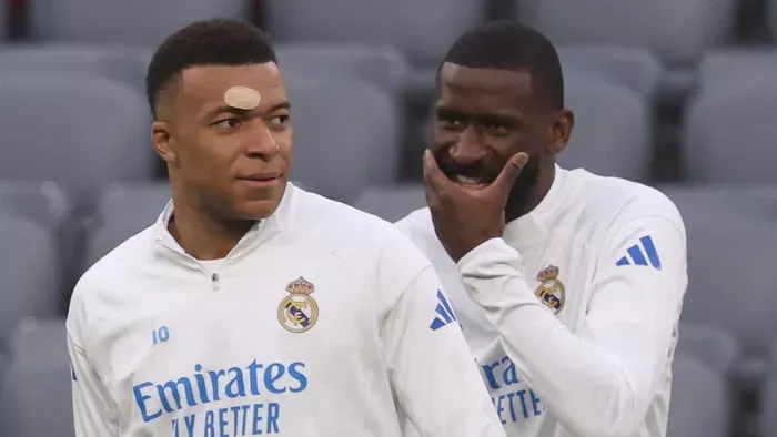 Egymásnak ugrottak a Real Madrid sztárjai az öltözőben
