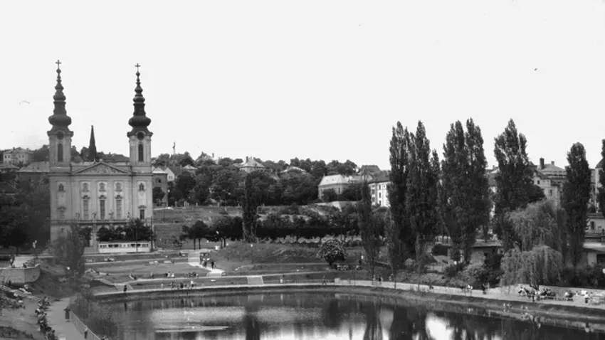 Feneketlen-tó