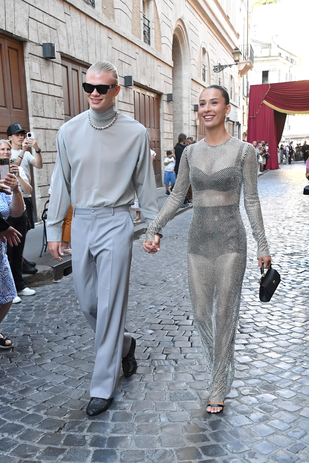 Rome, Castel Sant'Angelo Dolce & Gabbana Fashion Show Event Parterre, In the photo: Erling Haaland Isabel Haugseng Johansen