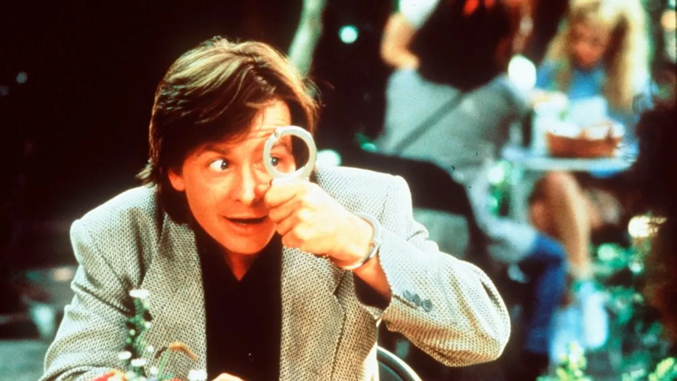 Kvízben szereplő kép Michael J. Foxról a Jobb ma egy zsaru, mint holnap kettő című 1991-es film egy jelenetéből