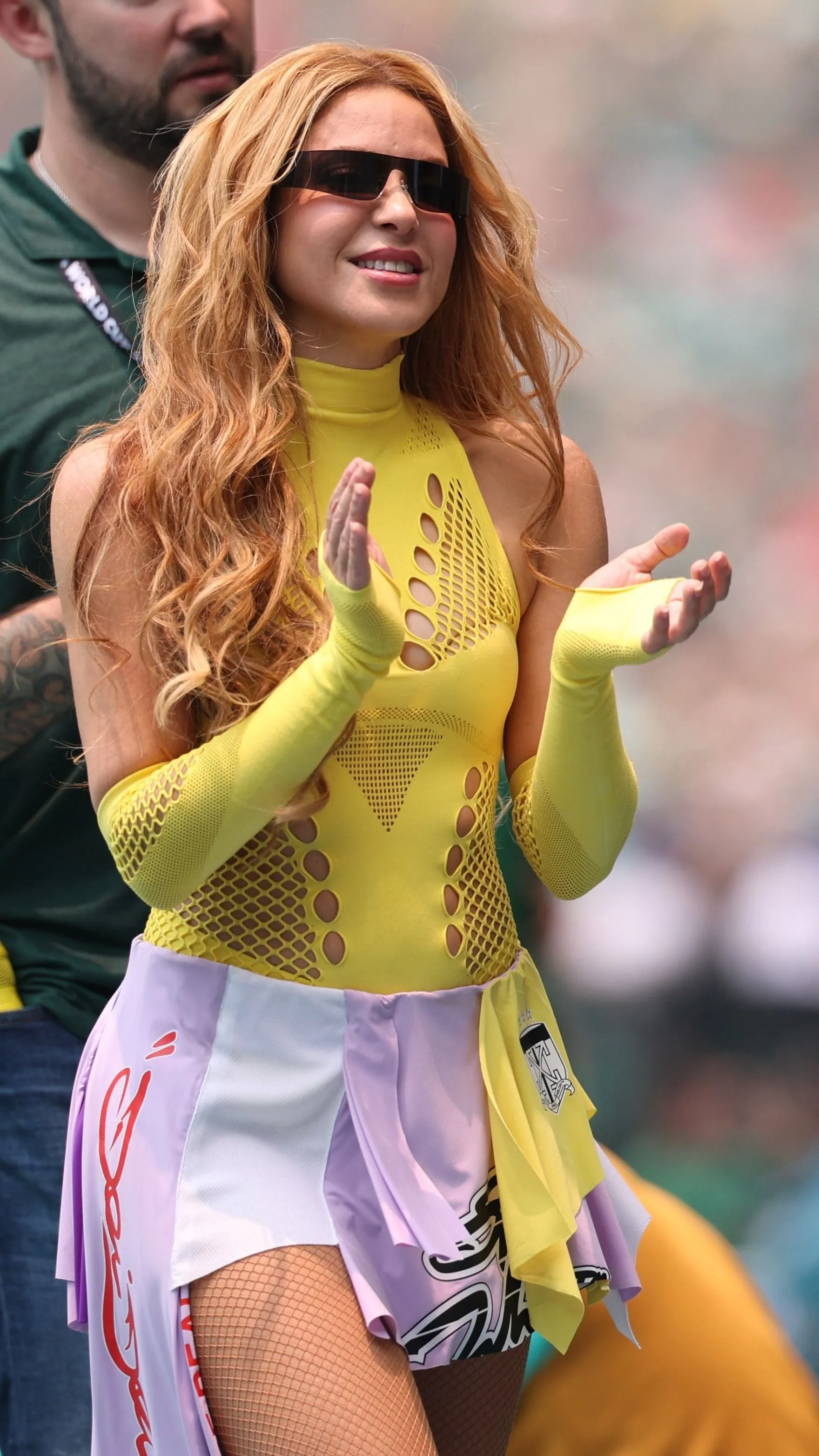Shakira és tömeges kiállítás a foci-vb nyitányán