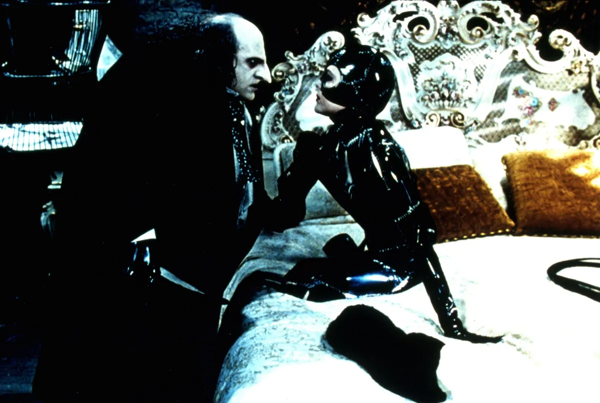 Danny DeVito és Michelle Pfeiffer a Batman visszatér című film jelenetében.
