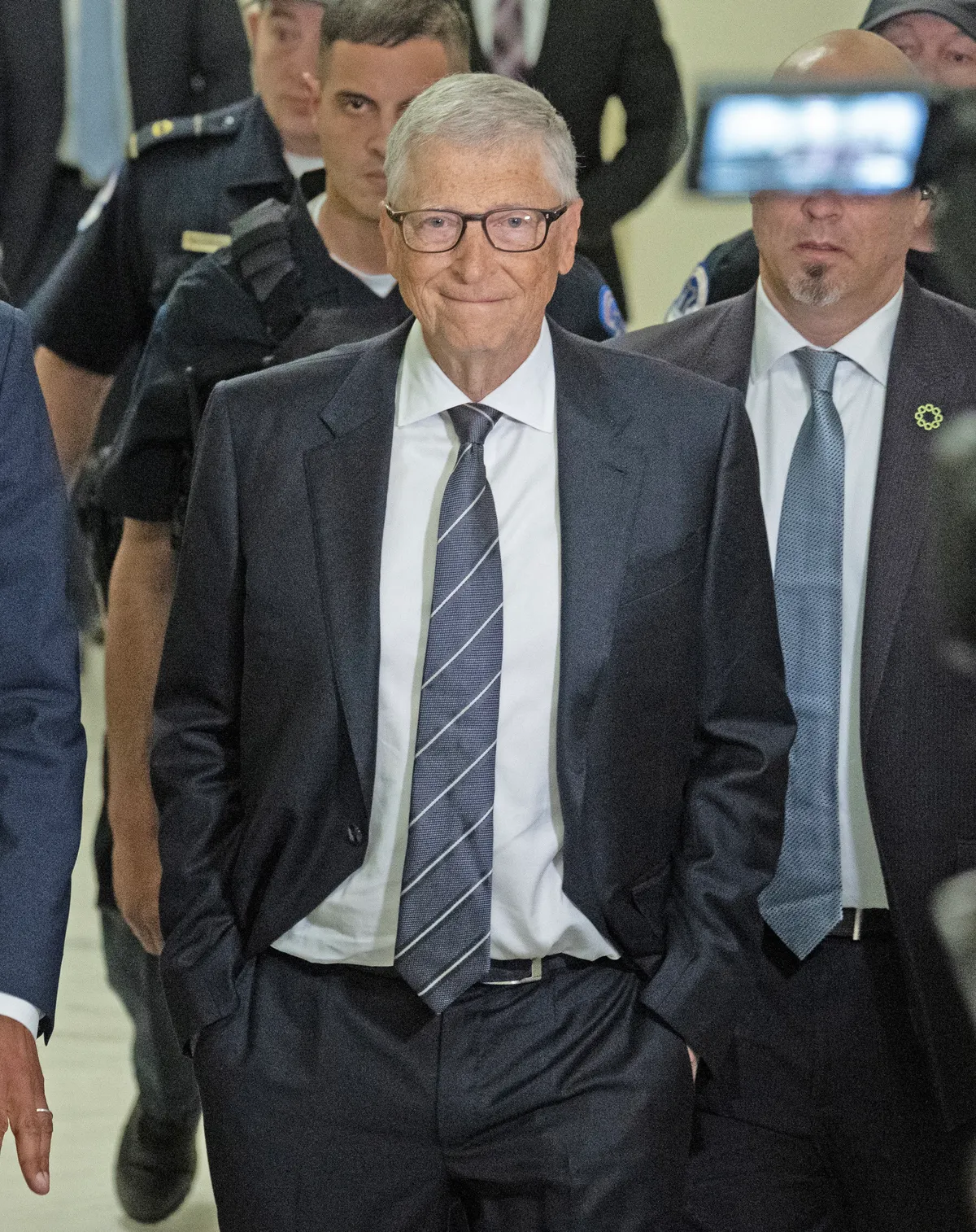 Bill Gates egy zárt ajtók mögötti bizottsági meghallgatáson nevezte meg azt a három nőt, akivel viszonya volt a házassága alatt.