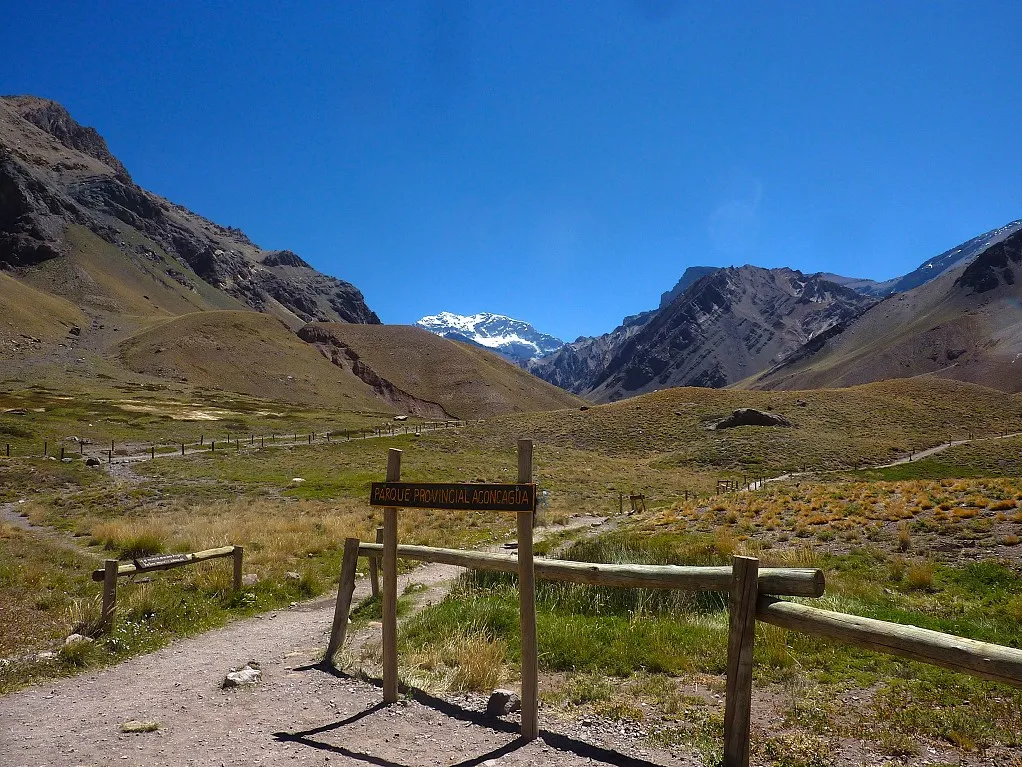 A dél-amerikai utazás az Andok és az Aconcagua felfedezésével kezdődött.
