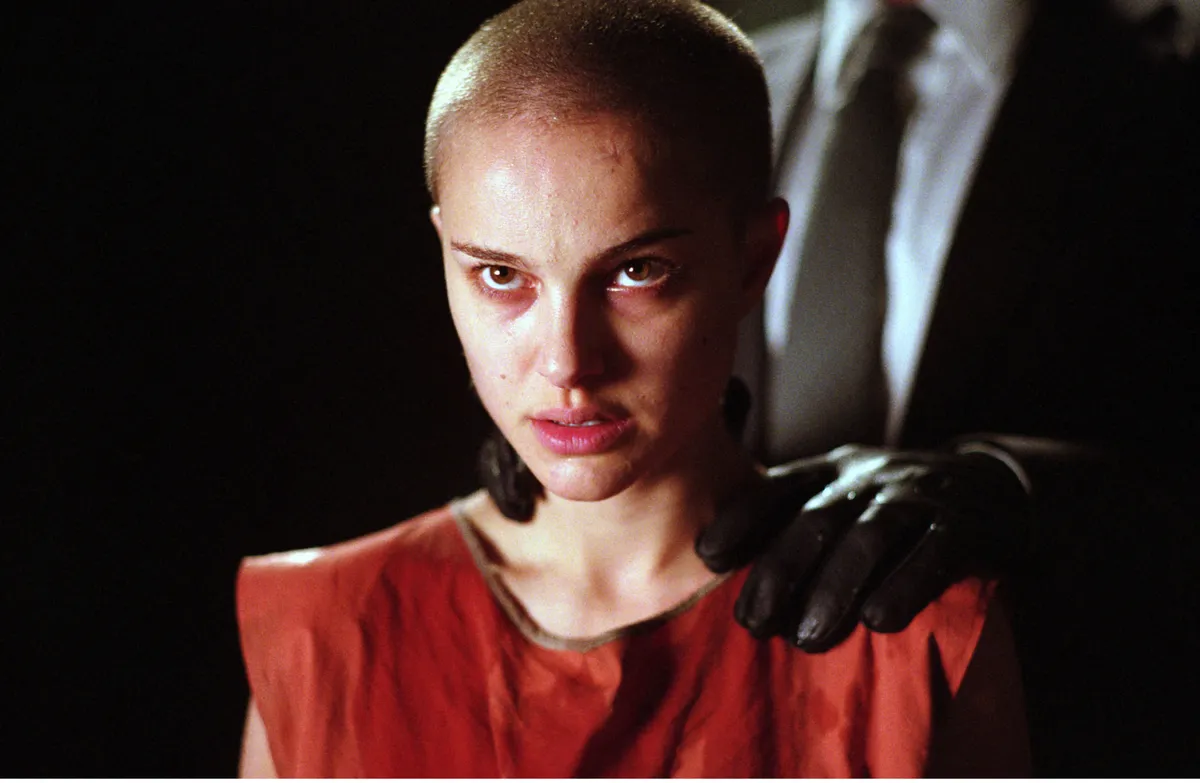 Natalie Portman majdnem kopaszon is elképesztően néz ki