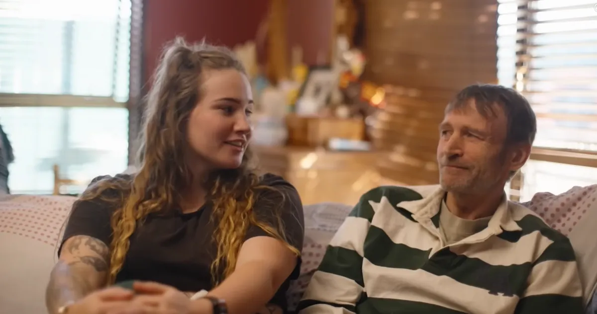 Lennie és Phil közt igen jelentős, közel négy évtizedes korkülönbség van