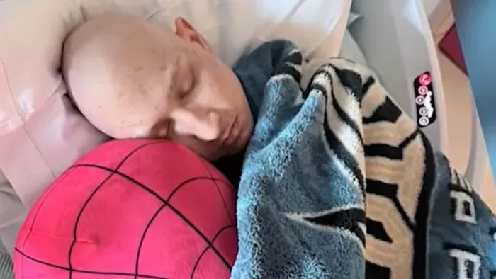 Egy nap győzte le a rákot és érettségizett le a tini