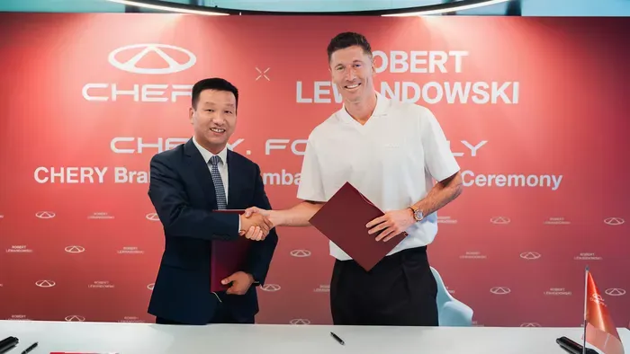 A CHERY hivatalosan bejelentette: Robert Lewandowski lett a márka globális nagykövete Világsztárt igazolt a CHERY!
