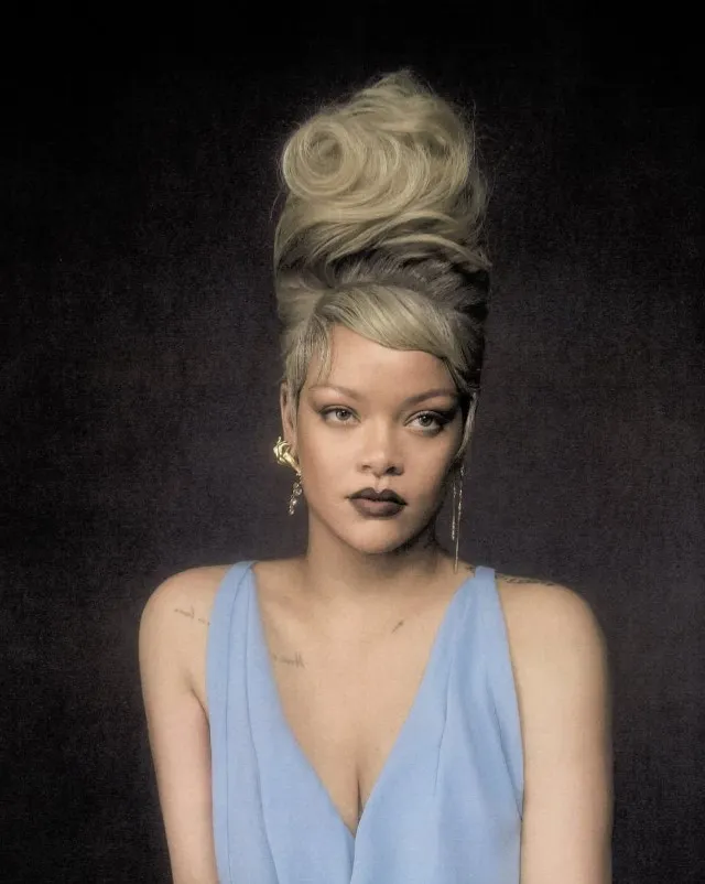 Makó szilveszter készítette Rihanna új címlapját.