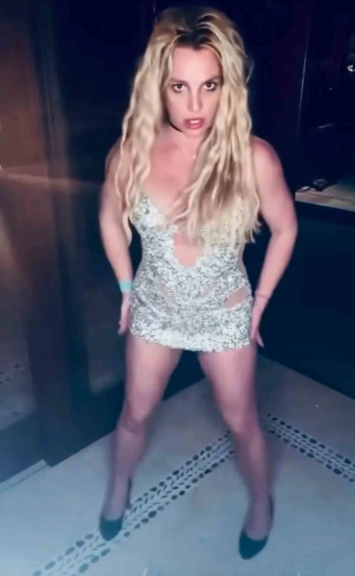 Britney Spears újabb bizarr táncos videót tett közzé Instagram oldalán