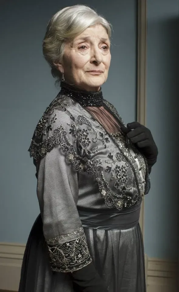 Jane Lapotaire