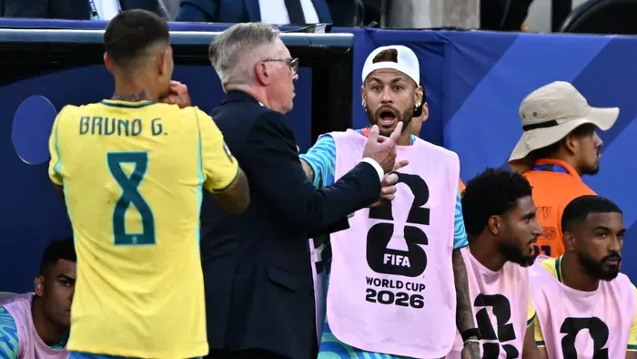 Neymar keményen helyretette a társait