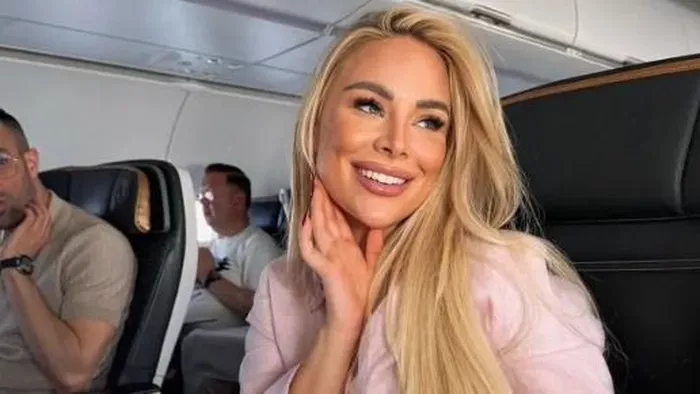Egy vacsora 100 ezer forint? Luxusban lakomázik Varga Rebeka