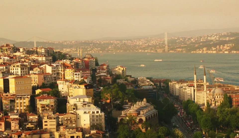 Kelet és Nyugat találkozása: ez Isztambul, a lenyűgöző török metropolisz.