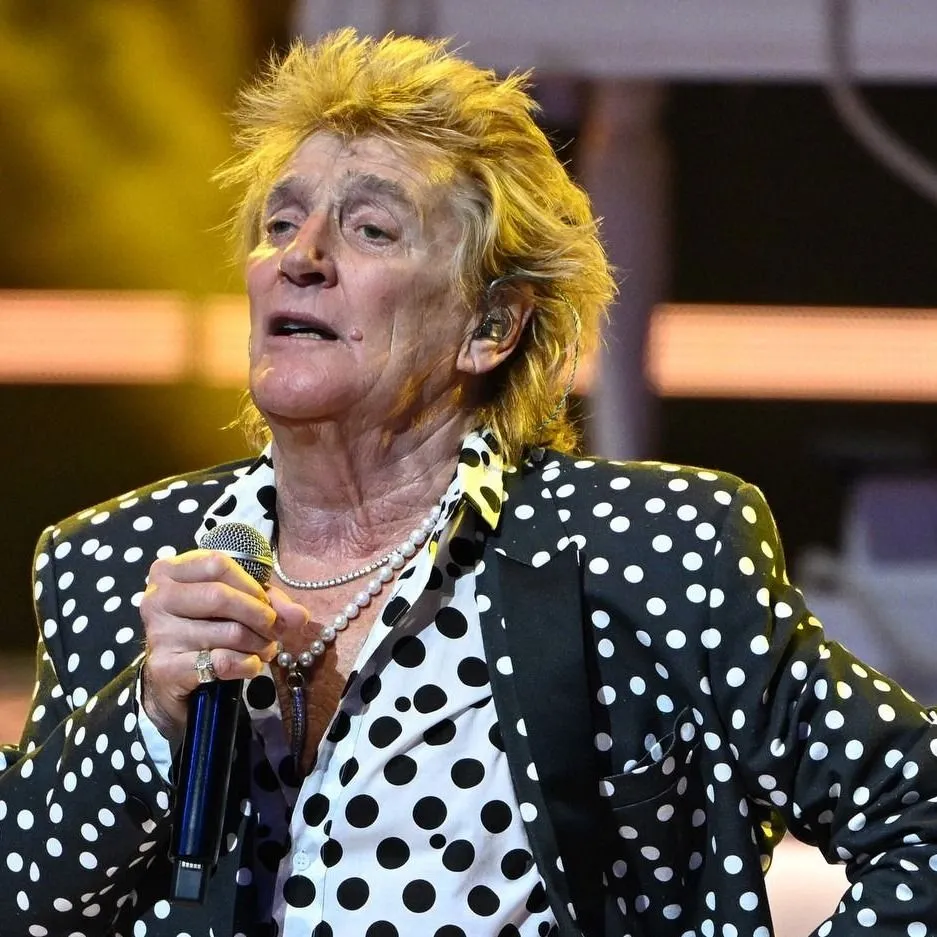 Rod Stewart rosszul lett koncertje közben, oxigénpalackra volt szüksége a folytatáshoz