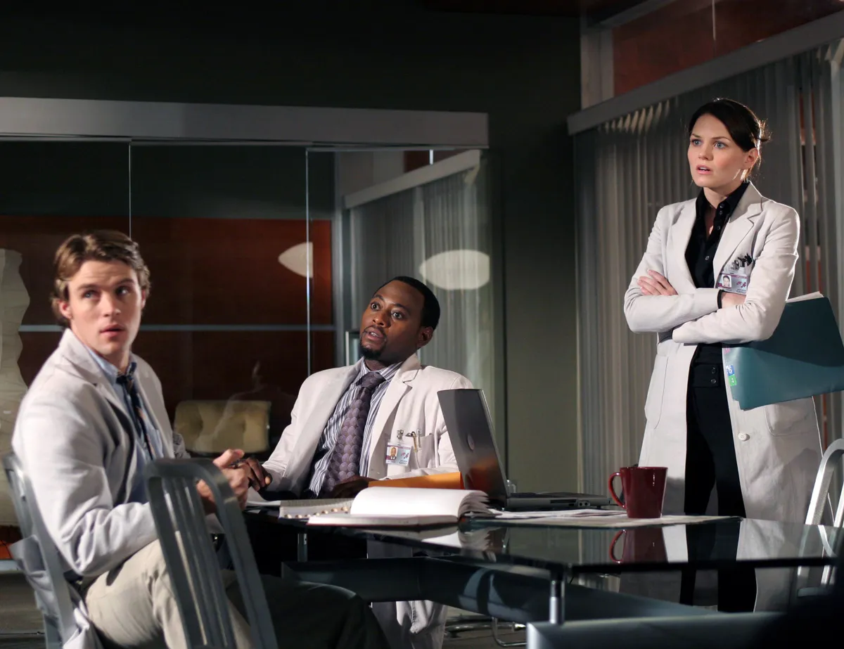 Jesse Spencer, Omar Epps és Jennifer Morrison a Doktor House sorozatban.