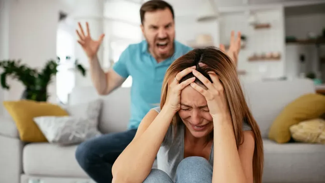 Horror Debrecenben: Rendszeresen verte várandós feleségét, hihetetlen oka volt
