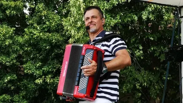 Kórházból posztolt Márió, a harmonikás: Kiderült, mi történt