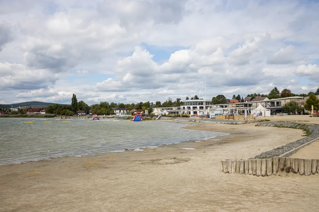 Aszály – Balaton, Velencei-tó, Ínség-szikla