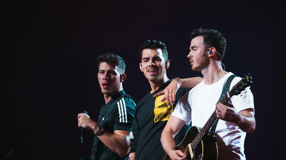 Kitálalt a Jonas Brothers sztárja: így működik most a közös 