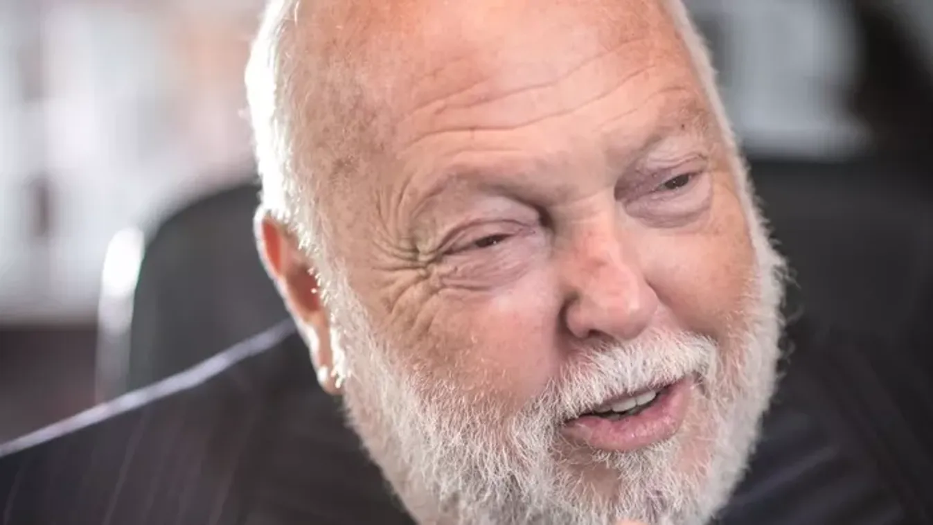 Szívszorító látvány: így fest most Andy Vajna sírja