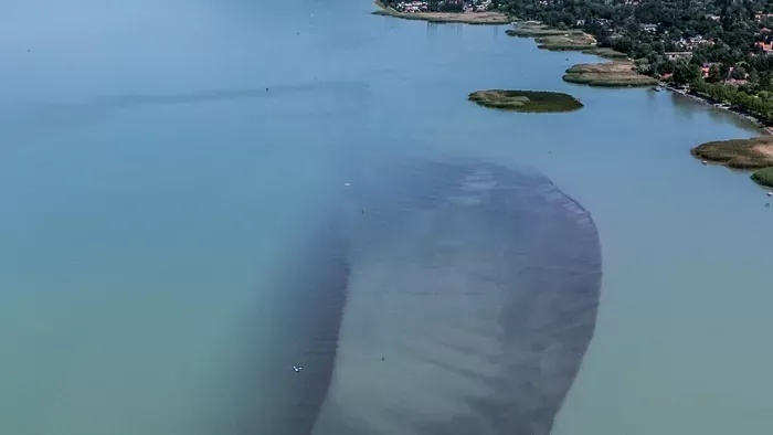 Előbukkant a Balaton egyik leghírhedtebb „szigete”