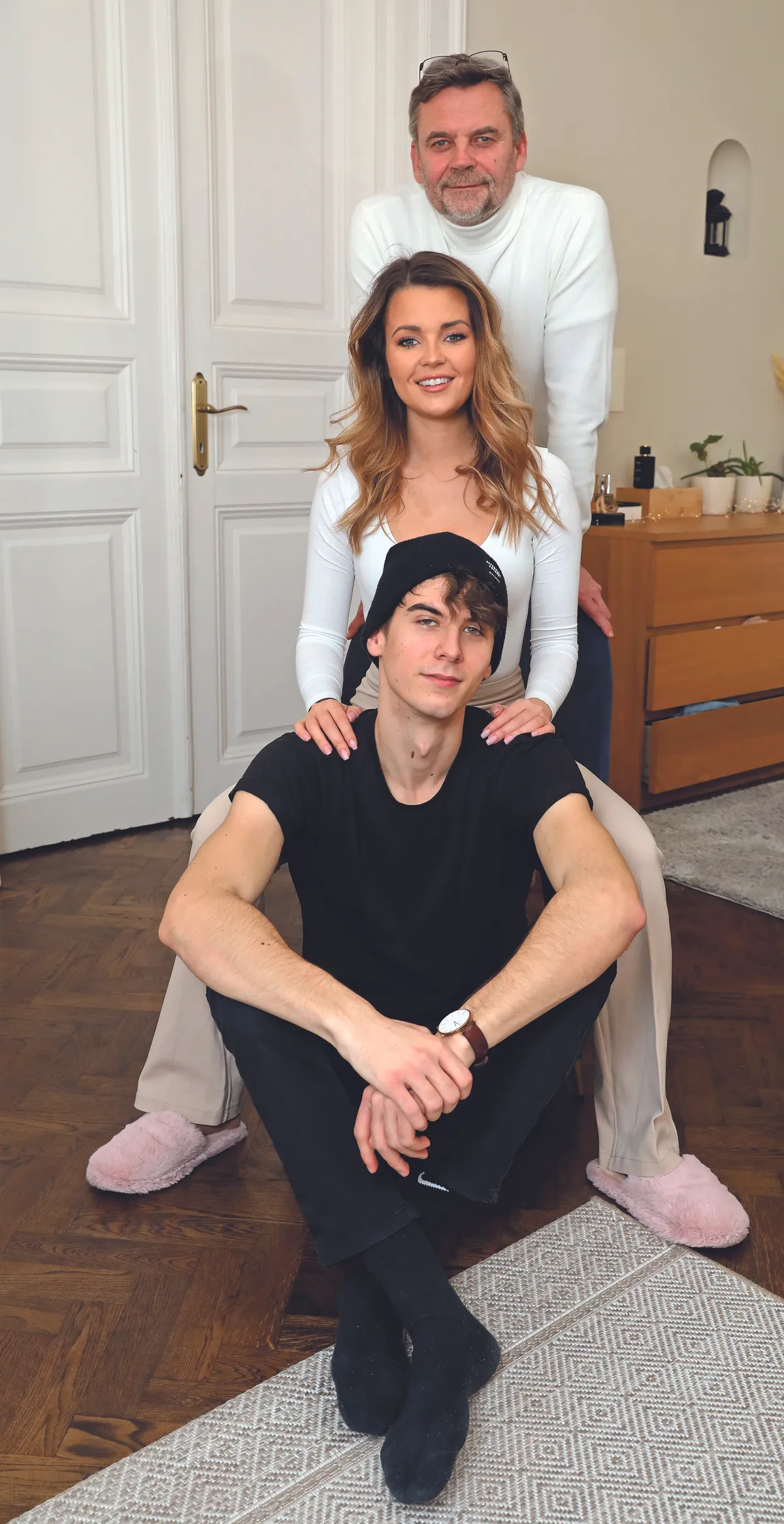 Hot feltöltés
Kárpáti Rebeka: Beköltöztek testvérével az álomlakásukba