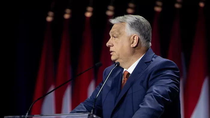 Orbán Viktor a Tisza-kormányról: "Repkednek az ajándék BMW-k"
