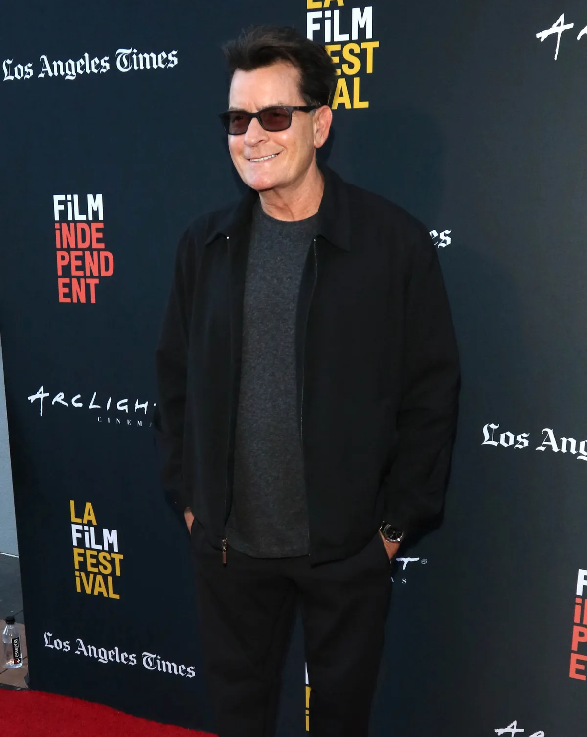 Charlie Sheen-nek 500 ezer dollárt kell fizetnie volt feleségének Brooke Mueller-nek