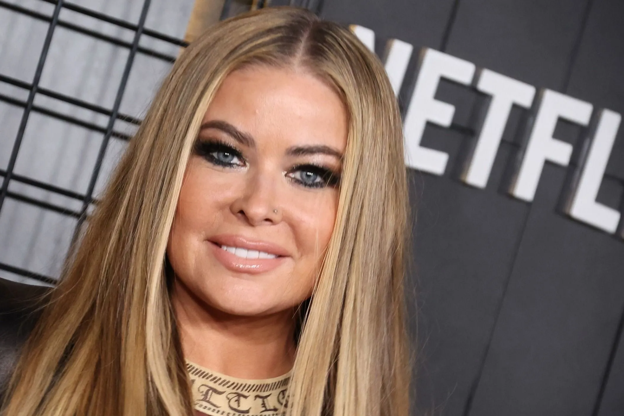Forró fotók: Carmen Electra 54 évesen ismét levetkőzött